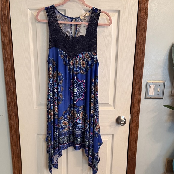 West K Dresses & Skirts - West K Blue Patterned Sleeveless Dress NWT